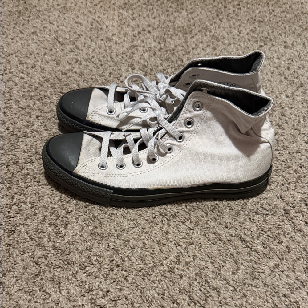 Converse High-Top Sneakers in Whitesand/Black/Charcoal